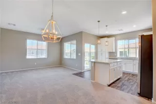 Photo #3: 2209821 Listing