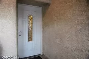 Photo #3: 2209833 Listing 