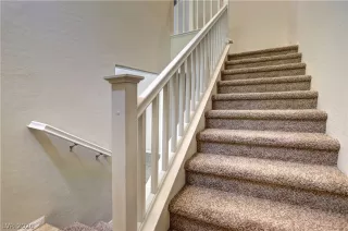 Photo #4: 2209920 Listing