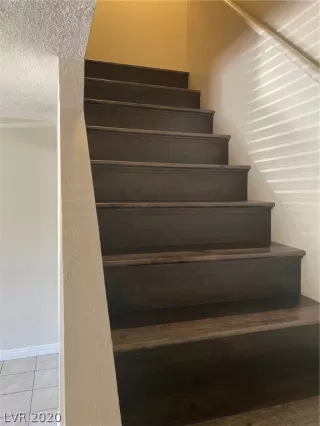 Photo #4: 2209931 Listing