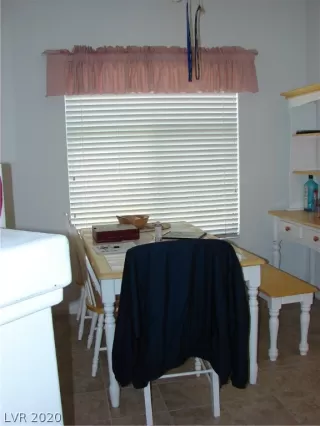 Photo #4: 2209948 Listing