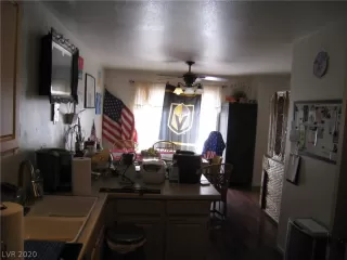 Photo #4: 2210013 Listing