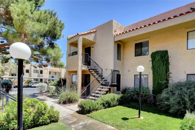 MLS: 2210029 Condo For Sale