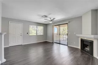 Photo #5: 2210029 Listing