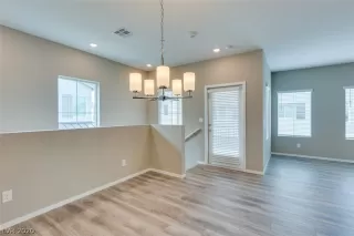 Photo #4: 2210056 Listing