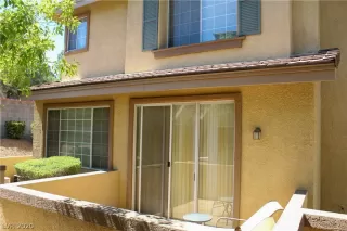 Photo #1: 2210183 Listing