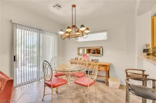 Photo #6: 2210228 Listing 