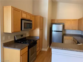 Photo #5: 2210376 Listing 