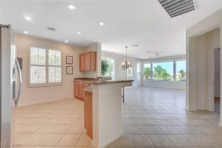 Photo #3: 2210389 Listing 