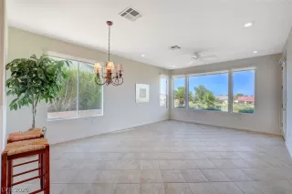 Photo #4: 2210389 Listing 