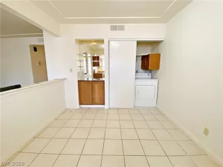 Photo #5: 2210394 Listing 