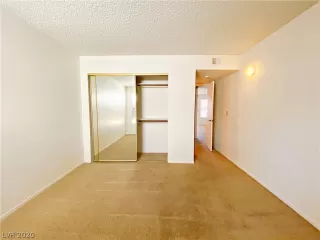 Photo #6: 2210394 Listing 