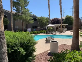 Photo #1: 2210398 Listing