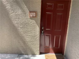 Photo #2: 2210398 Listing