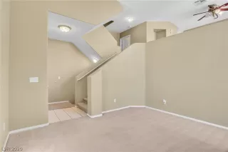 Photo #5: 2210441 Listing