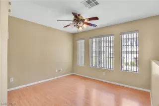 Photo #6: 2210441 Listing