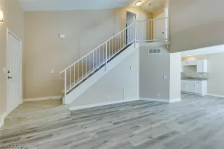 Photo #3: 2210537 Listing