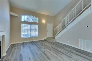 Photo #4: 2210537 Listing