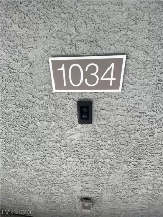Photo #3: 2210558 Listing