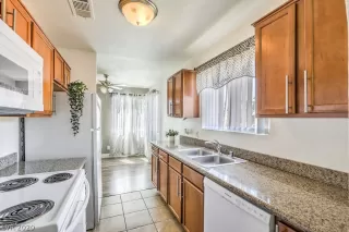 Photo #1: 2210567 Listing