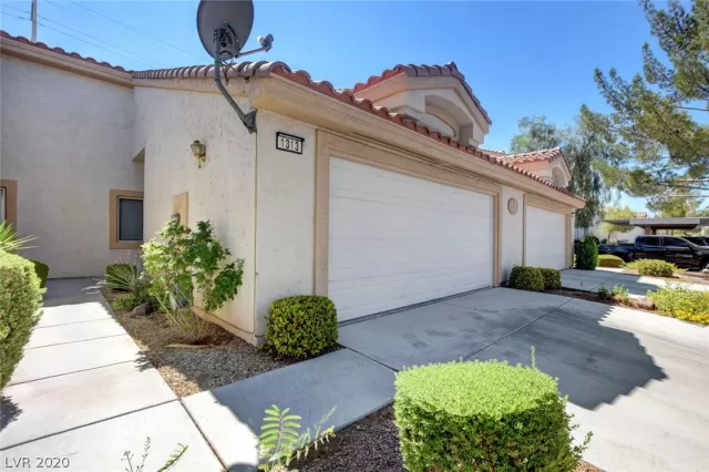 MLS: 2210627 Condo For Sale