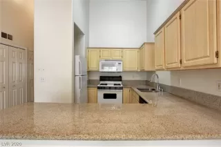 Photo #2: 2210627 Listing 