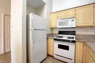 Photo #4: 2210627 Listing 