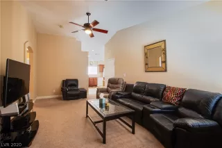 Photo #2: 2210630 Listing