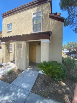 Photo #1: 2210635 Listing