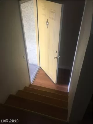 Photo #2: 2210635 Listing