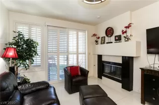 Photo #4: 2210647 Listing