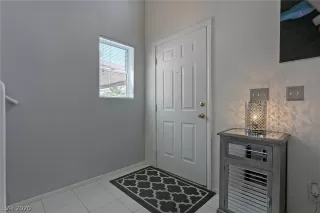 Photo #5: 2210649 Listing 