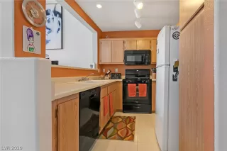 Photo #6: 2210649 Listing 