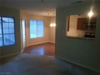 Photo #2: 2210687 Listing