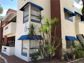 Photo #2: 2210726 Listing 