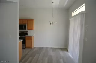 Photo #6: 2211805 Listing