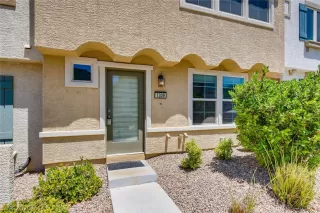 Photo #1: 2211834 Listing