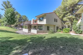 Photo #1: 2211882 Listing