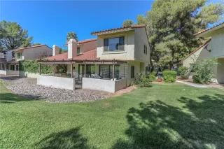 Photo #2: 2211882 Listing