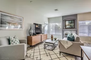 Photo #3: 2211892 Listing