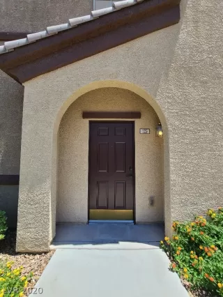 Photo #1: 2211926 Listing 
