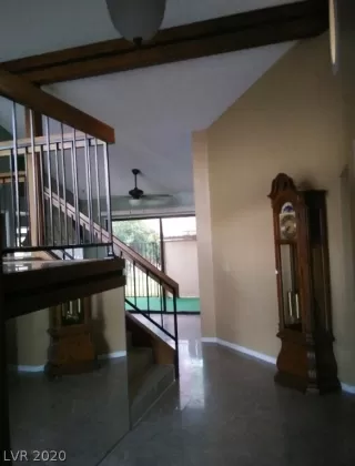 Photo #4: 2211928 Listing