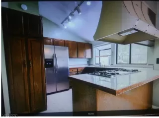Photo #6: 2211928 Listing