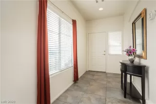 Photo #2: 2211942 Listing