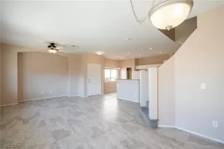 Photo #3: 2211974 Listing