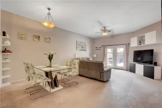 Photo #6: 2212002 Listing