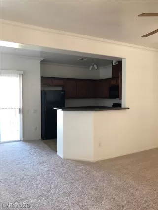 Photo #3: 2212006 Listing 