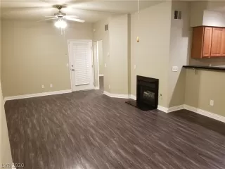 Photo #1: 2212056 Listing