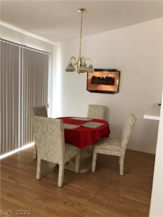 Photo #4: 2212066 Listing 