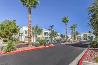 Photo #6: 2212070 Listing